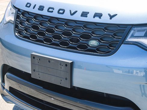 Used 2023 Land Rover Discovery S R-Dynamic image 6