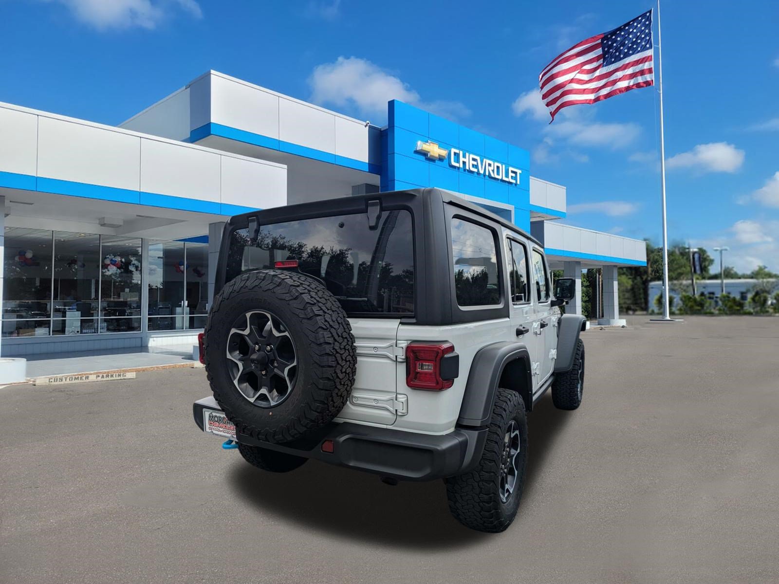 Used 2023 Jeep Wrangler Unlimited Rubicon 4xe w/ Cold Weather Group AWD/4WD image 3