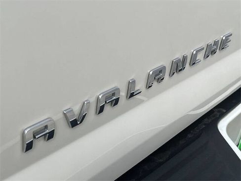 Used 2008 Chevrolet Avalanche LTZ w/ LTZ Preferred Equipment Group image 33