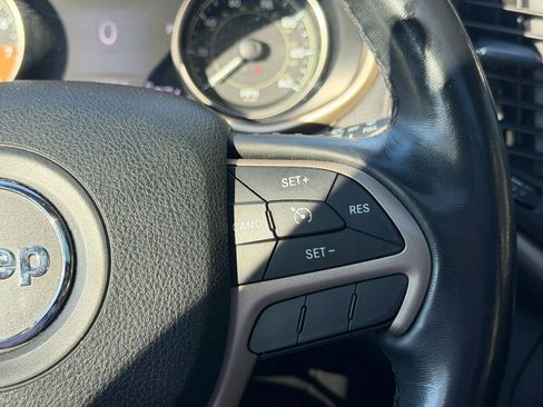 Used 2014 Jeep Cherokee Limited w/ Luxury Group image 25