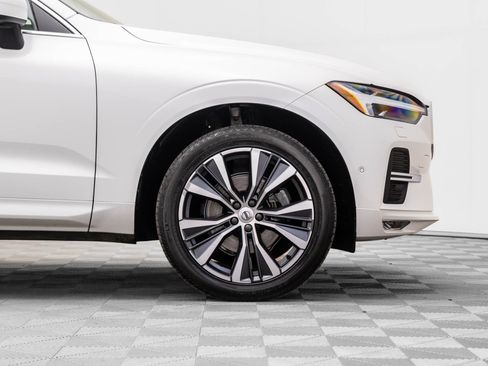 Used 2022 Volvo XC60 B5 Momentum w/ Advanced Package image 31