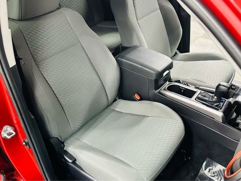 Certified 2021 Toyota Tacoma SR5 image 23