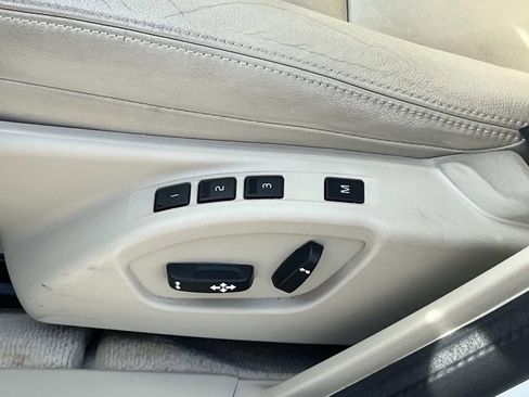 Used 2016 Volvo S60 T5 Premier w/ Convenience Package image 24