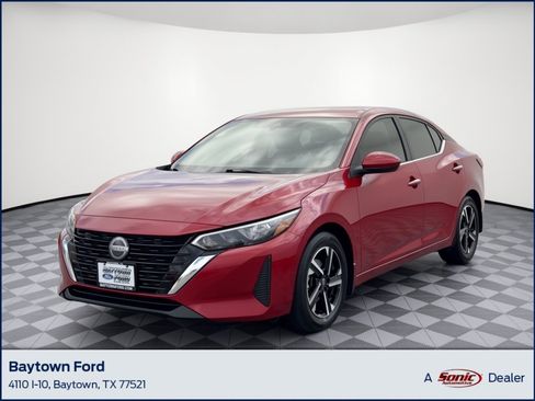 Used 2025 Nissan Sentra SV FWD image 1