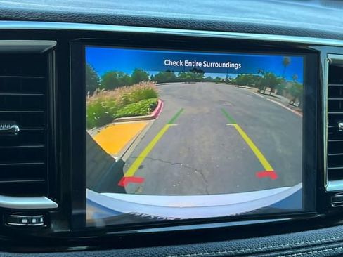 Used 2024 Chrysler Pacifica Limited FWD image 23