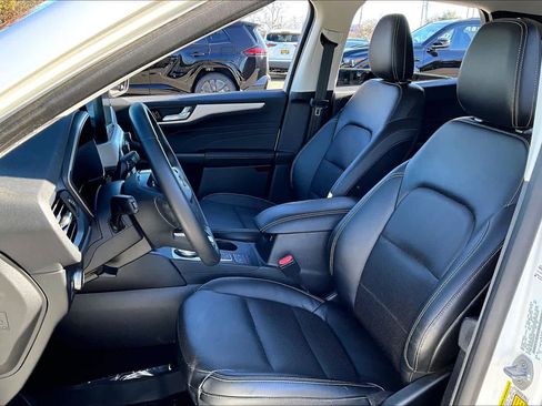 Used 2022 Ford Escape SEL image 7