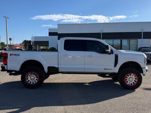 Used 2025 Ford F350 Platinum w/ FX4 Off-Road Package AWD/4WD image 6