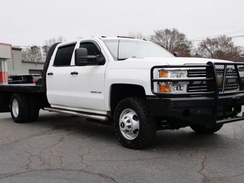 Used 2016 Chevrolet Silverado 3500 W/T image 4