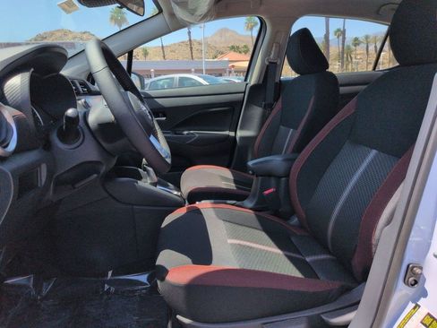 New 2025 Nissan Versa SR w/ Trunk Package FWD image 12