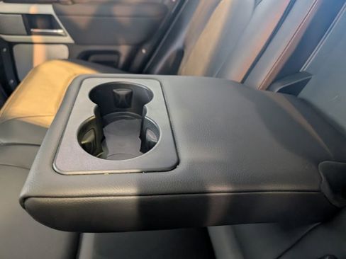 Used 2023 Land Rover Defender 130 SE image 26