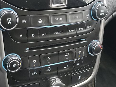 Used 2015 Chevrolet Malibu LT w/ Power Convenience Package image 21