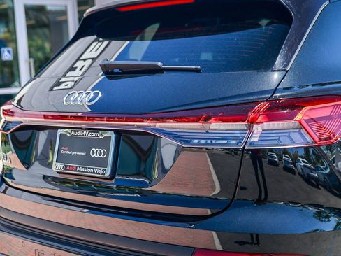 Used 2023 Audi Q4 e-tron Premium Plus w/ Premium Plus RWD image 8