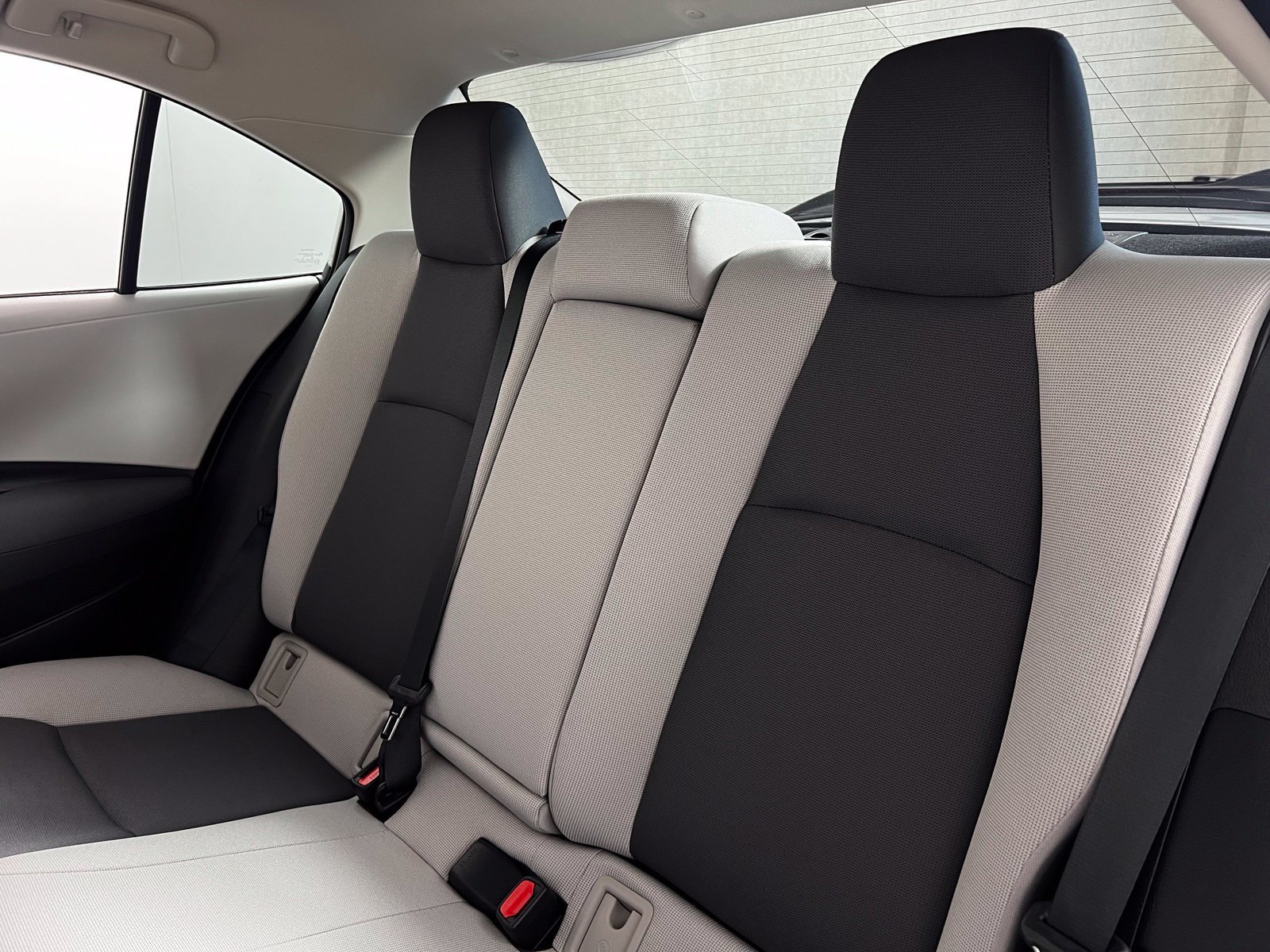 Used 2025 Toyota Corolla LE w/ LE Premium Package FWD image 21