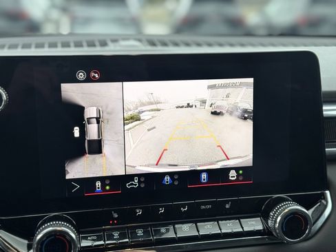 Used 2025 GMC Canyon Elevation w/ Convenience Package image 19