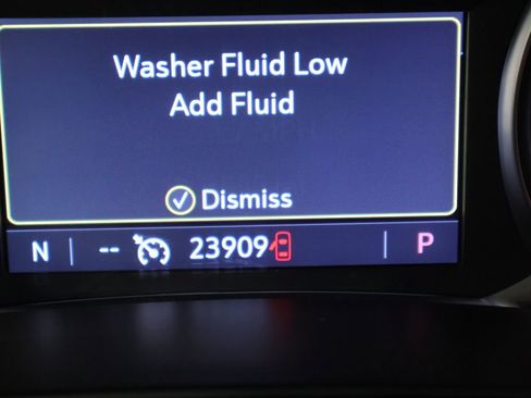Used 2025 Chevrolet Blazer LT AWD/4WD image 37