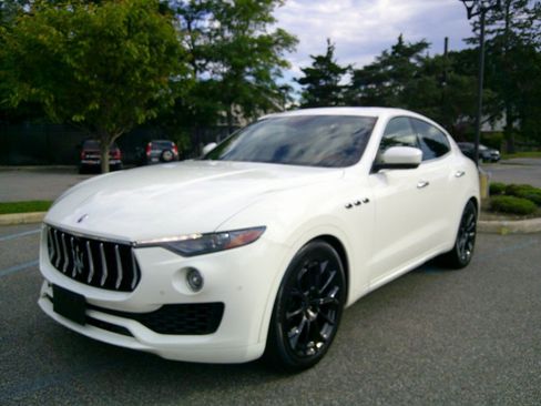 Used 2019 Maserati Levante AWD/4WD image 66
