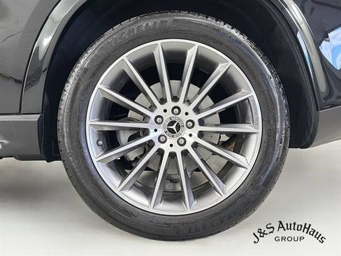 Used 2025 Mercedes-Benz GLE 450e 4MATIC image 37