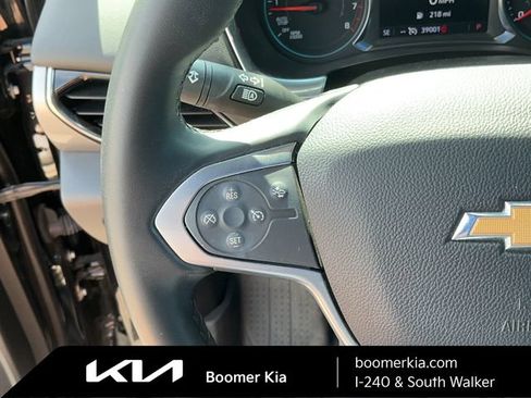 Used 2023 Chevrolet Traverse LT FWD image 20