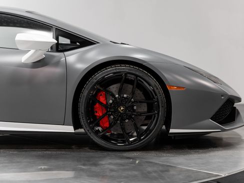 Used 2017 Lamborghini Huracan LP 610-4 Avio image 21