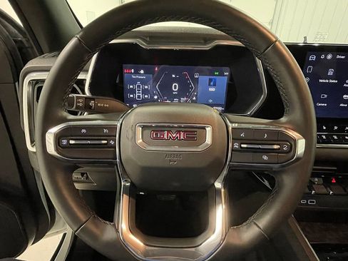 Used 2024 GMC Canyon Elevation w/ Convenience Package AWD/4WD image 33