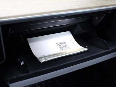 Used 2022 Tesla Model Y Performance image 25