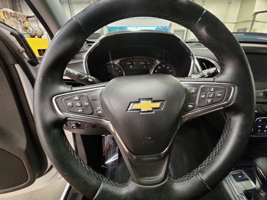 Used 2024 Chevrolet Equinox LT w/ LPO, Floor Liner Package AWD/4WD image 17