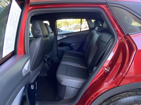 Certified 2023 Volkswagen ID.4 Pro S AWD/4WD image 39