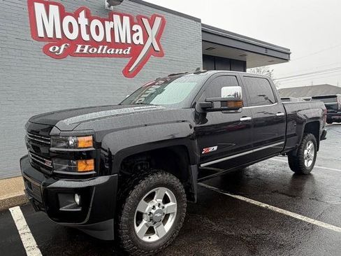 Used 2016 Chevrolet Silverado 2500 LTZ w/ Duramax Plus Package image 2