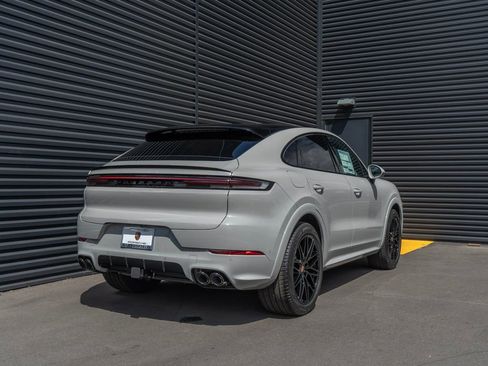New 2026 Porsche Cayenne S AWD/4WD image 9
