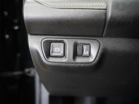 Used 2017 GMC Acadia SLE FWD image 20