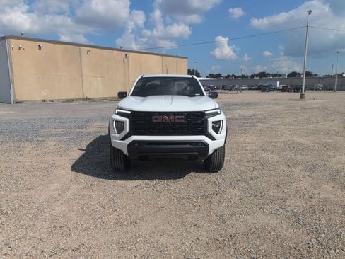 New 2026 GMC Canyon Elevation w/ Convenience Package RWD image 9