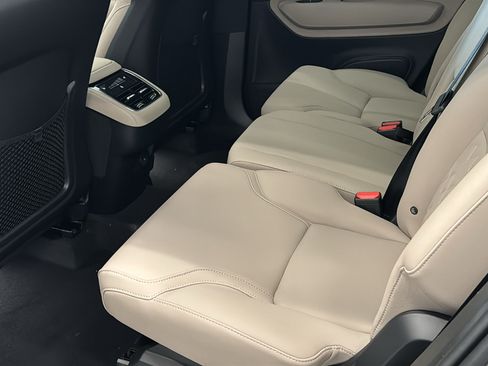 New 2026 Volvo XC90 B5 Core AWD/4WD image 27