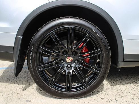 Used 2016 Porsche Cayenne AWD/4WD image 45