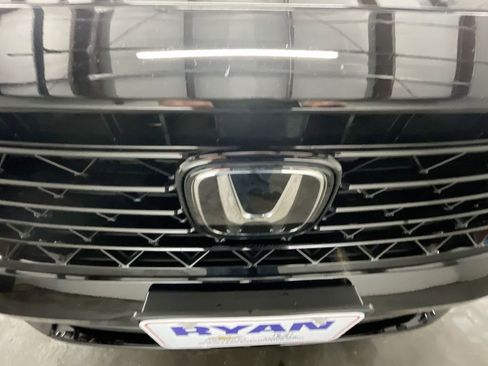 Certified 2024 Honda Accord Sport image 29