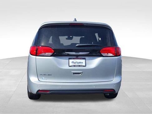 New 2026 Chrysler Voyager LX FWD image 6