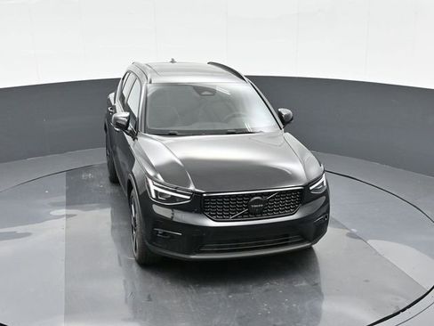 New 2026 Volvo XC40 B5 Ultra w/ Protection Package Premier image 26