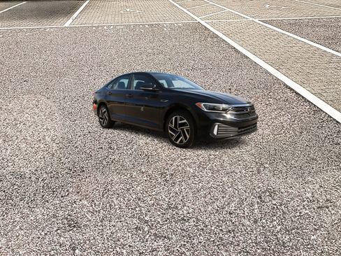 Used 2024 Volkswagen Jetta SEL FWD image 8