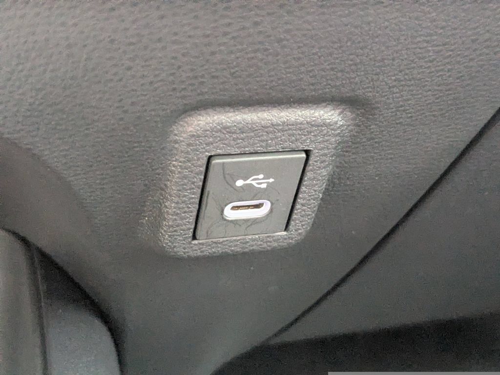 Used 2026 Toyota Corolla SE FWD image 21