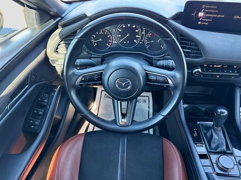 Used 2024 MAZDA MAZDA3 s image 17