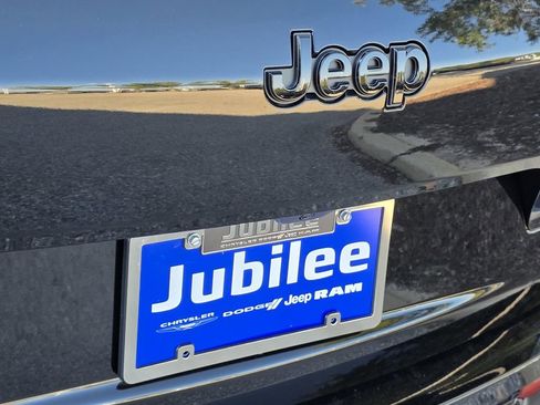 New 2025 Jeep Grand Cherokee L Altitude AWD/4WD image 30
