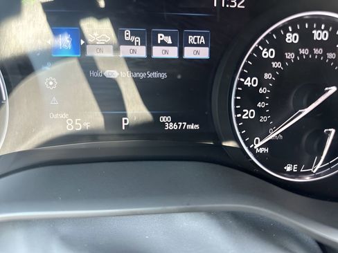 Used 2021 Toyota Sienna Platinum image 26