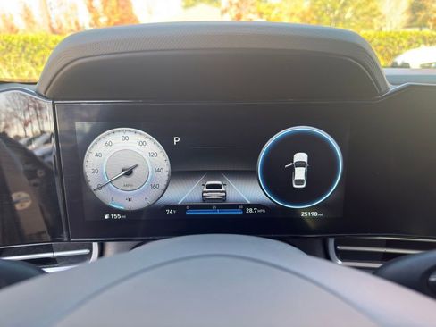 Used 2023 Hyundai Elantra SEL w/ Convenience Package image 14