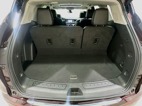 Used 2021 Buick Enclave Avenir w/ Avenir Technology Package FWD image 28