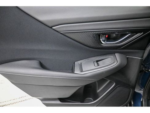 Used 2025 Subaru Outback Premium image 11