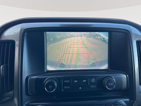 Used 2018 Chevrolet Silverado 1500 High Country image 11