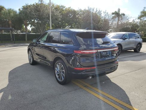 New 2026 Lincoln Corsair Grand Touring AWD/4WD image 3