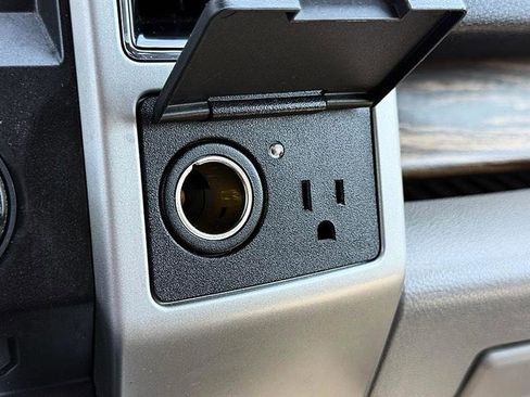 Used 2018 Ford F150 Lariat AWD/4WD image 43