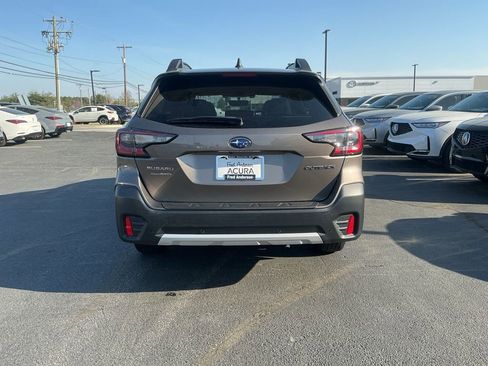 Used 2022 Subaru Outback Limited w/ Popular Package #2 image 4