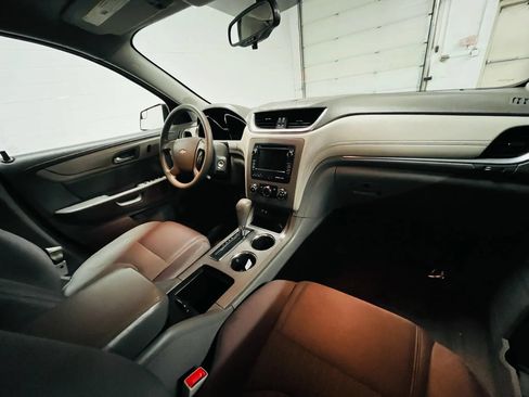 Used 2014 Chevrolet Traverse LS FWD image 15