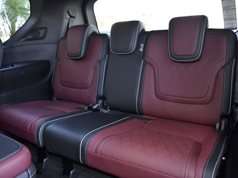 New 2026 INFINITI QX80 Autograph w/ Premium Cargo Package image 31